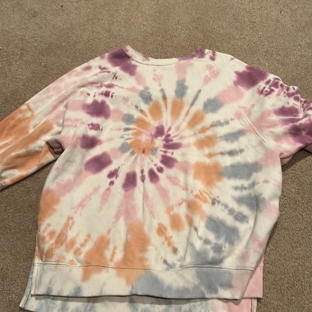 Never worn and in great condition
